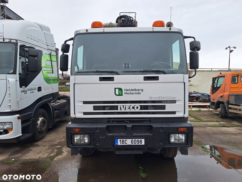 Iveco Eurotrakker 260E38 6X4 + Cifa 32 - 2