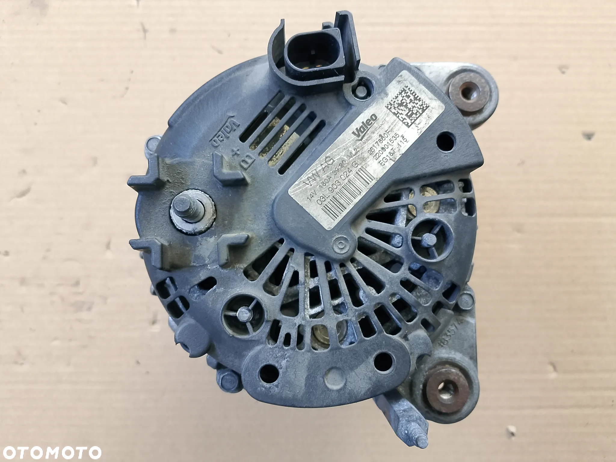 Alternator 03L903024G VW Transporter T5 2.0 TDI - 4