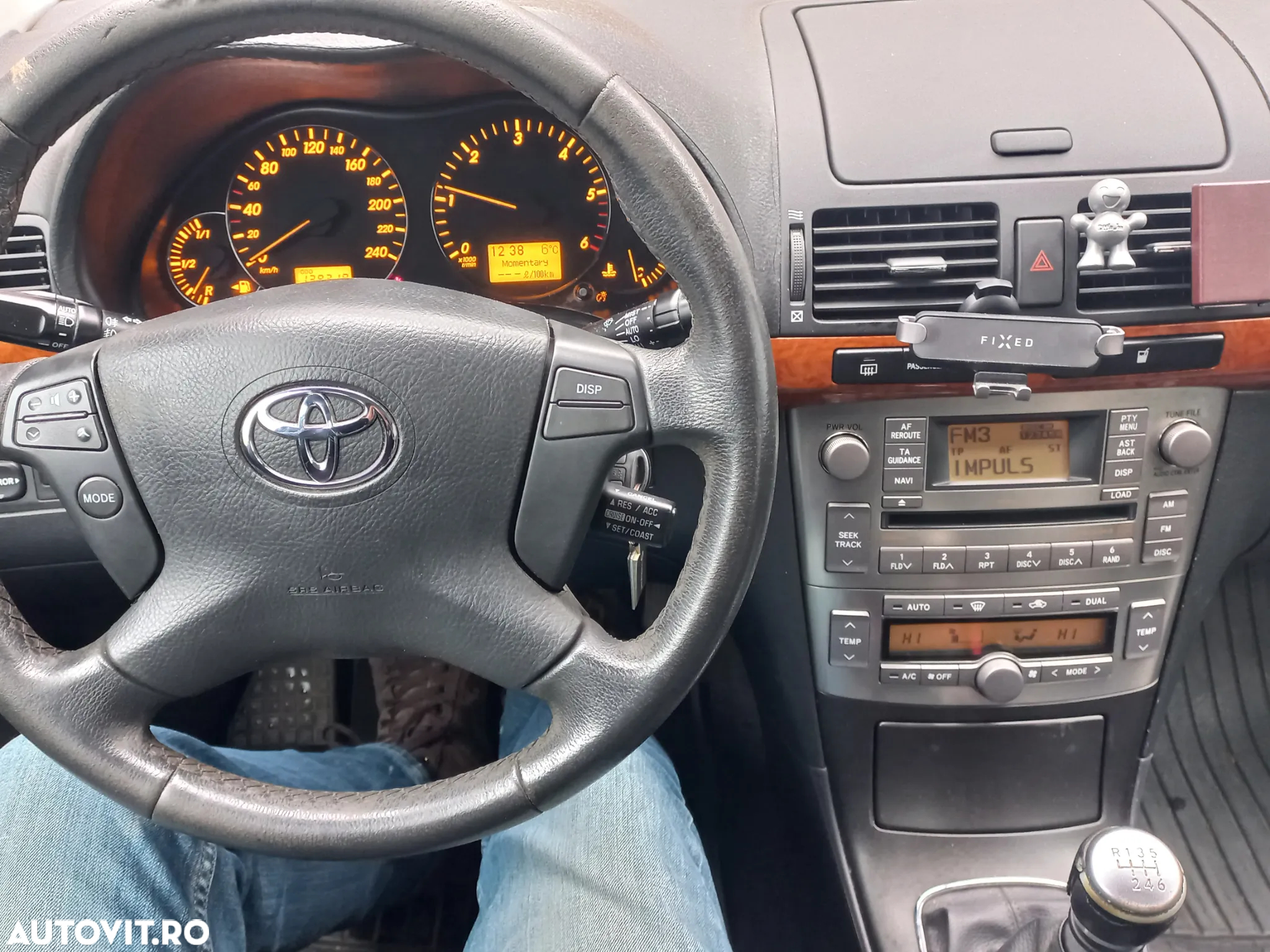 Toyota Avensis - 4