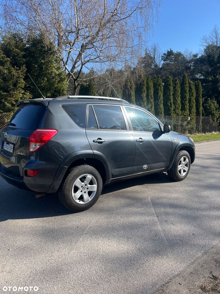Toyota RAV4 2.2 D-4D Sol 180 - 4