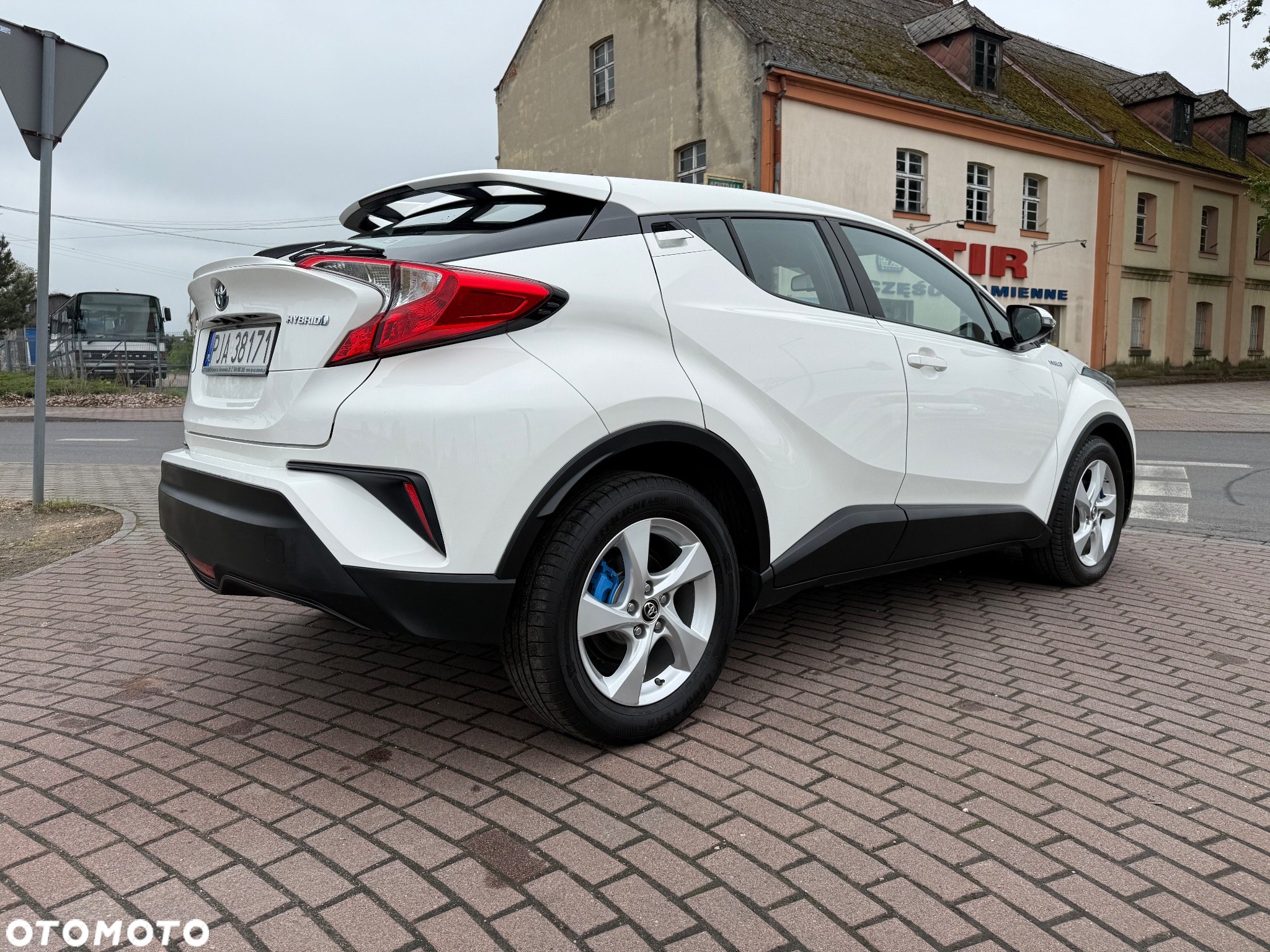 Toyota C-HR 1.8 Hybrid GPF Comfort - 28