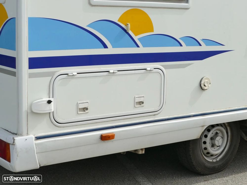 Mercedes-Benz Sprinter - 11