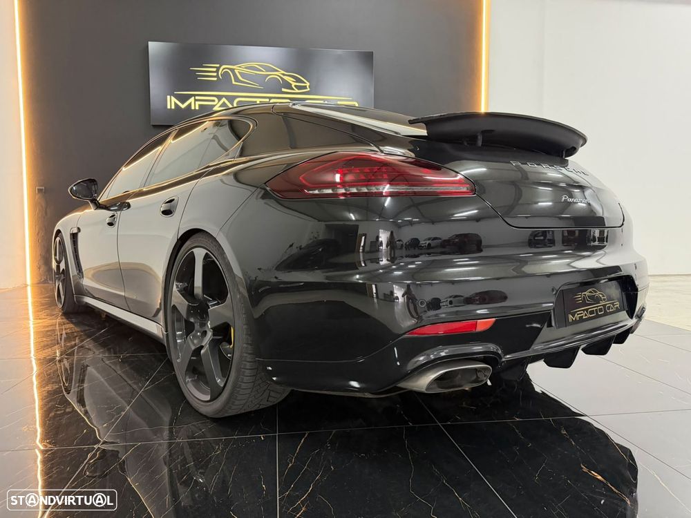 Porsche Panamera Platinum Edition - 12