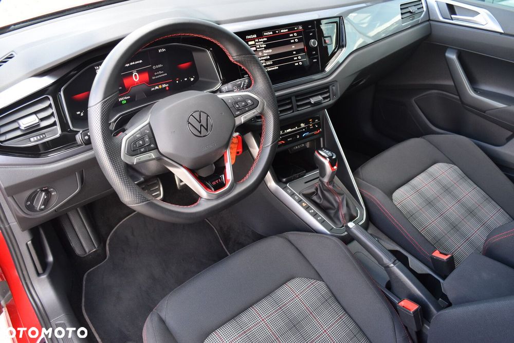 Volkswagen Polo - 9