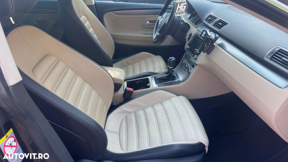 Volkswagen Passat CC - 13
