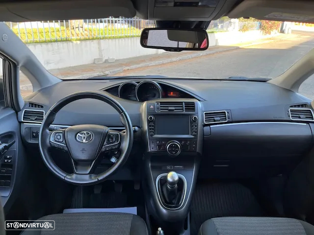 Toyota Verso 1.6 D-4D Comfort - 9