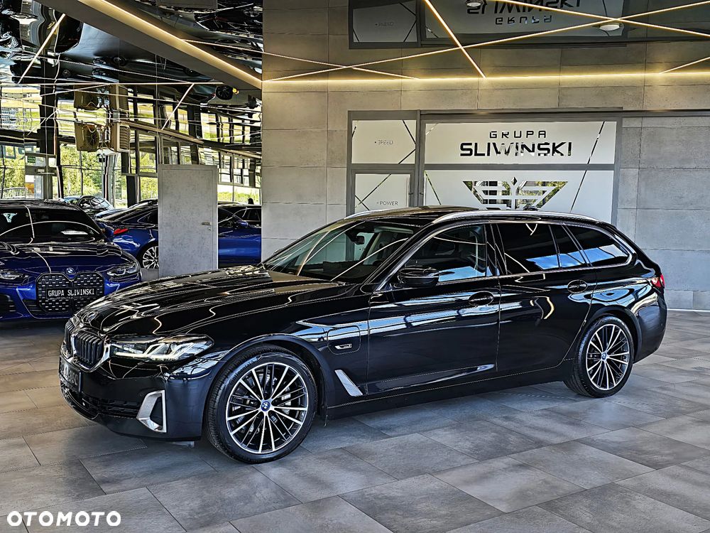 BMW Seria 5 530e xDrive Luxury Line - 4