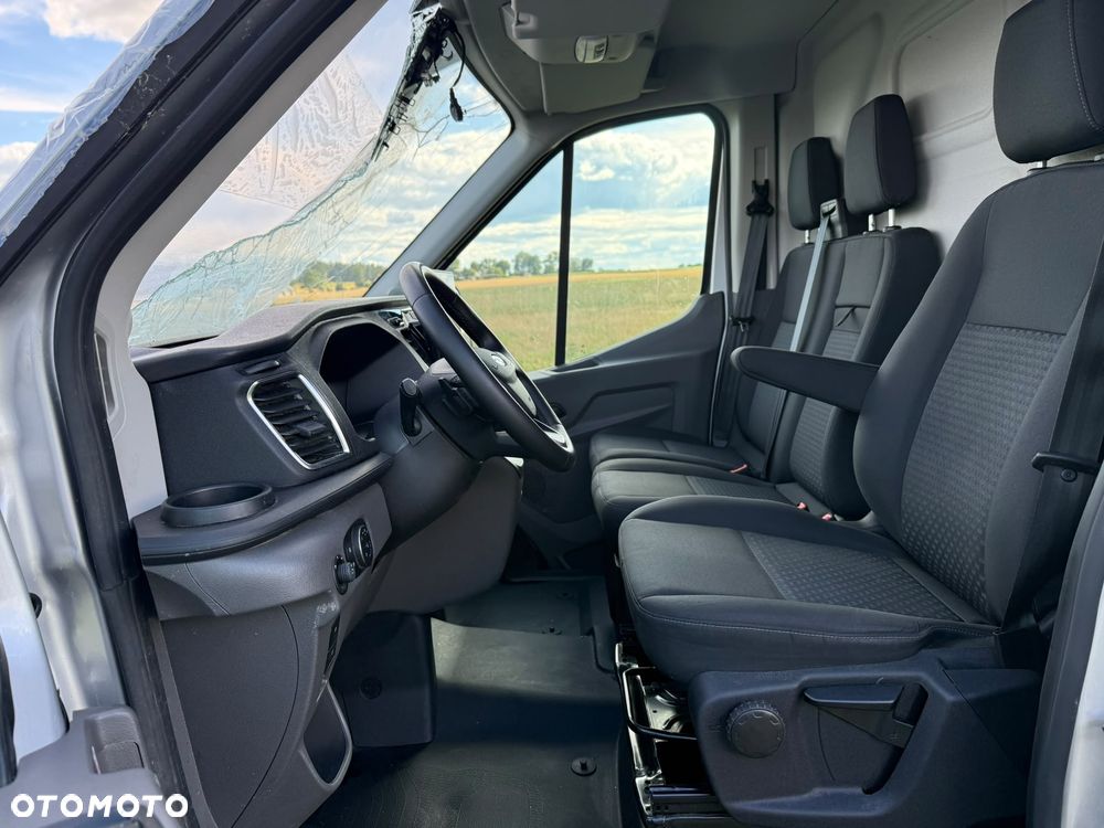 Ford Transit - 11