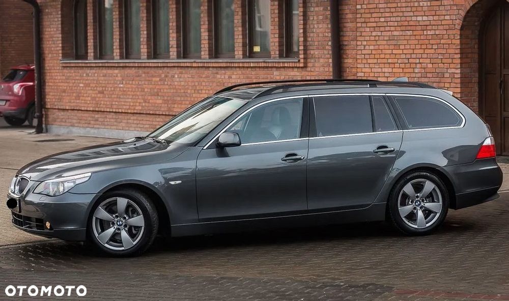 BMW Seria 5 525i - 6