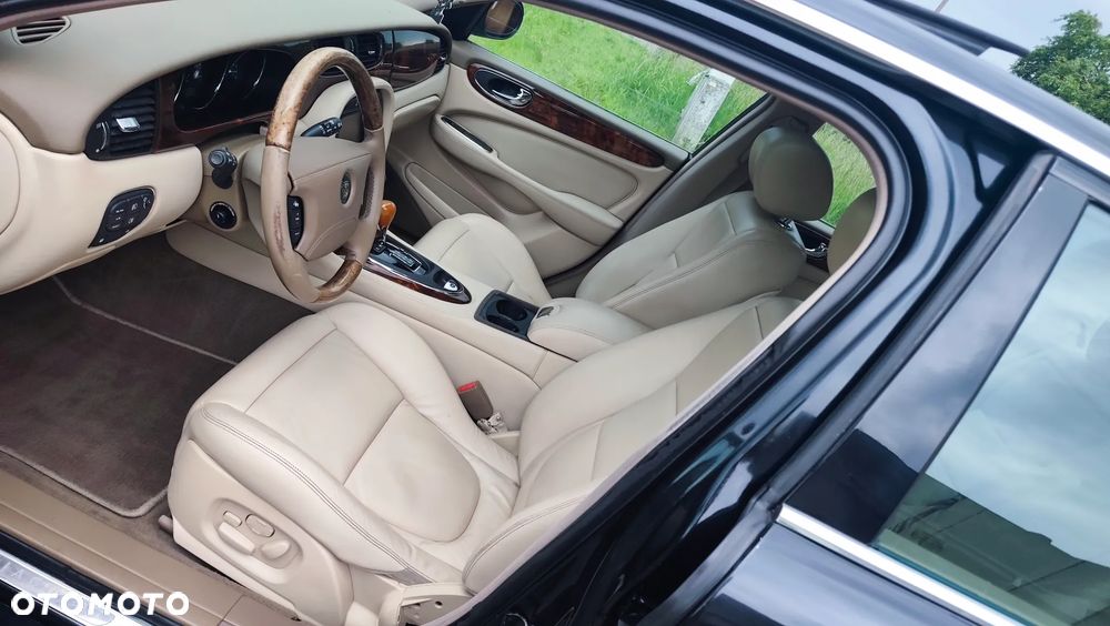 Jaguar XJ XJ6 3.0 Executive - 18