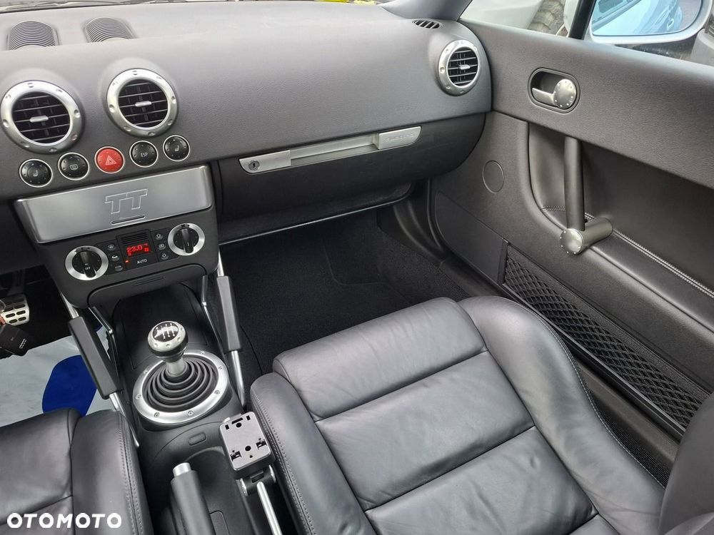 Audi TT Coupé - 18