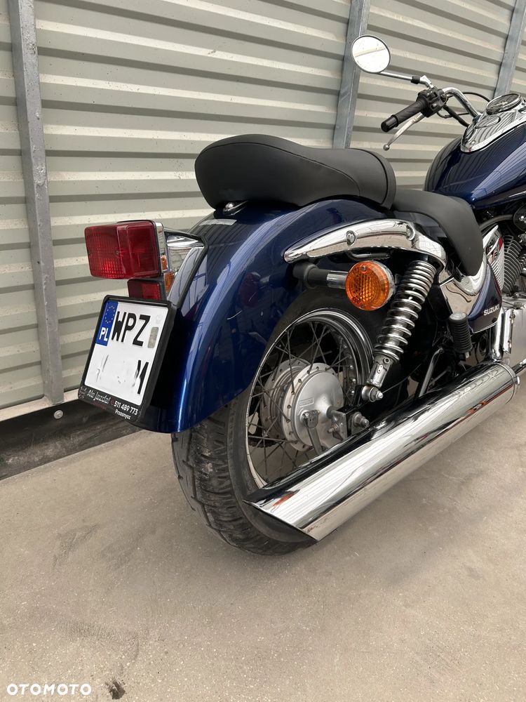 Suzuki Intruder - 11