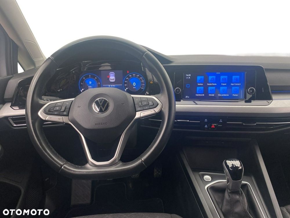 Volkswagen Golf - 10