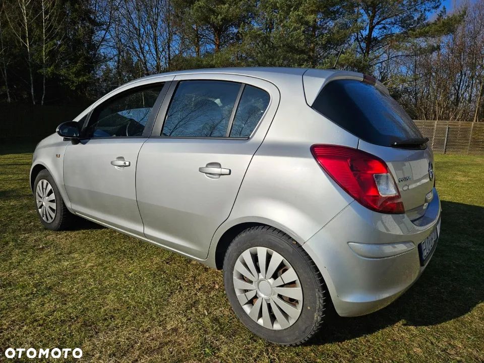Opel Corsa 1.4 16V Enjoy - 4