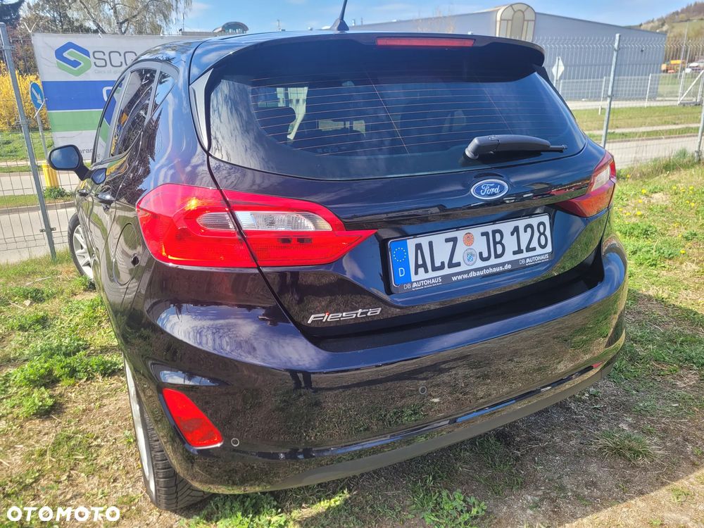 Ford Fiesta 1.1 S&S TITANIUM - 10