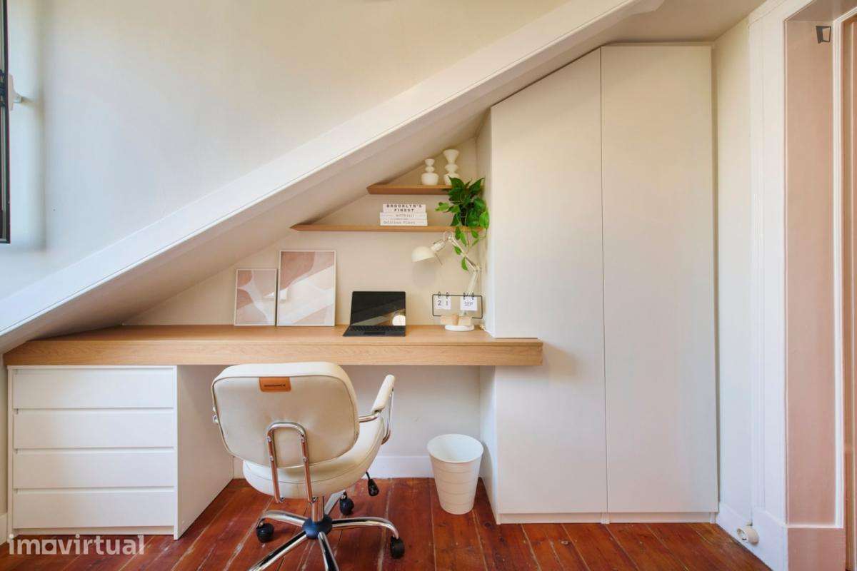 Quarto - localizado em Santos Lisbon - Grande imagem: 5/16
