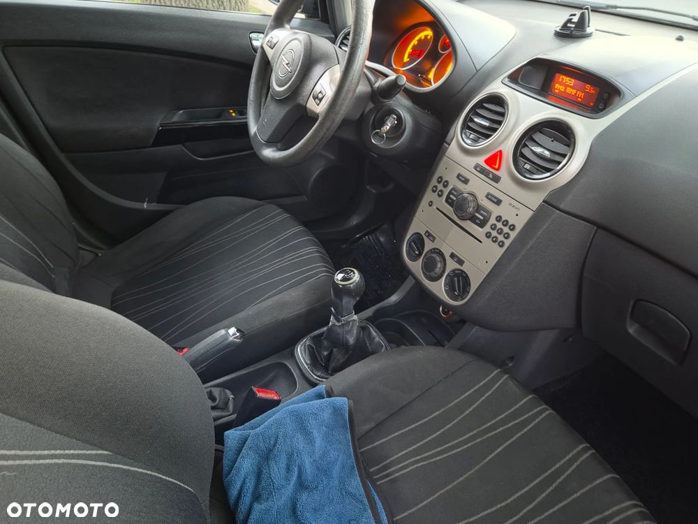 Opel Corsa - 6