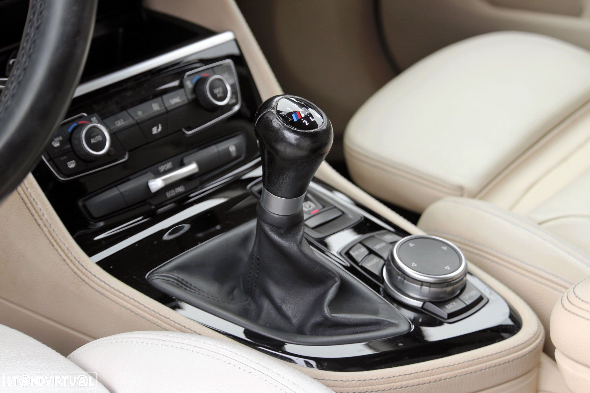 BMW 216 Active Tourer d Line Sport - 13