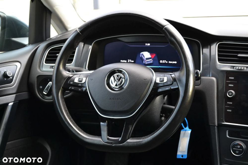 Volkswagen Golf VII 1.6 TDI BMT Comfortline - 17