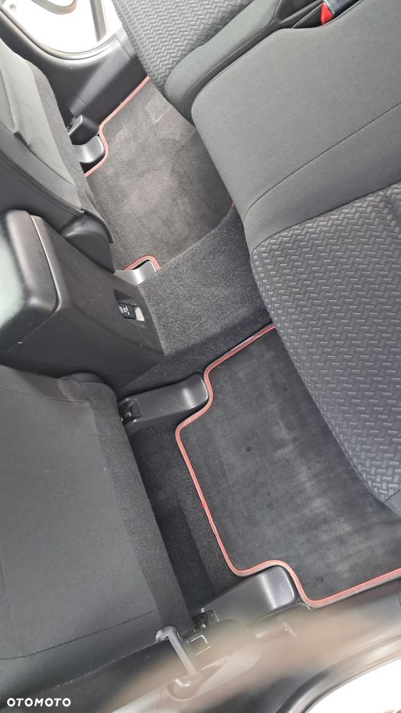 Mitsubishi Eclipse Cross 1.5 T GPF Inform - 28