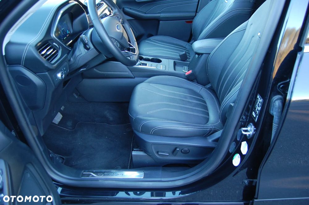 Ford Kuga - 22