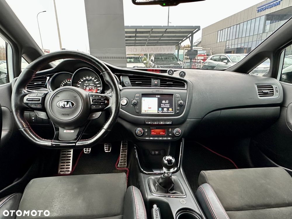 Kia Ceed - 9