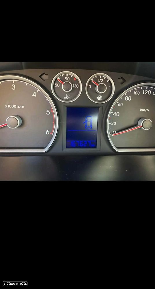 Hyundai i30 1.6 CRDI Blue Comfort - 4