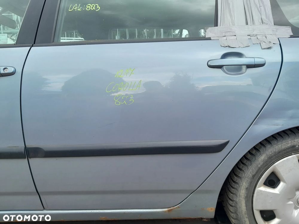 TOYOTA COROLLA E12 KOMBI DRZWI LEWE TYLNE LEWY TYŁ KOLOR: 8Q3 - 1
