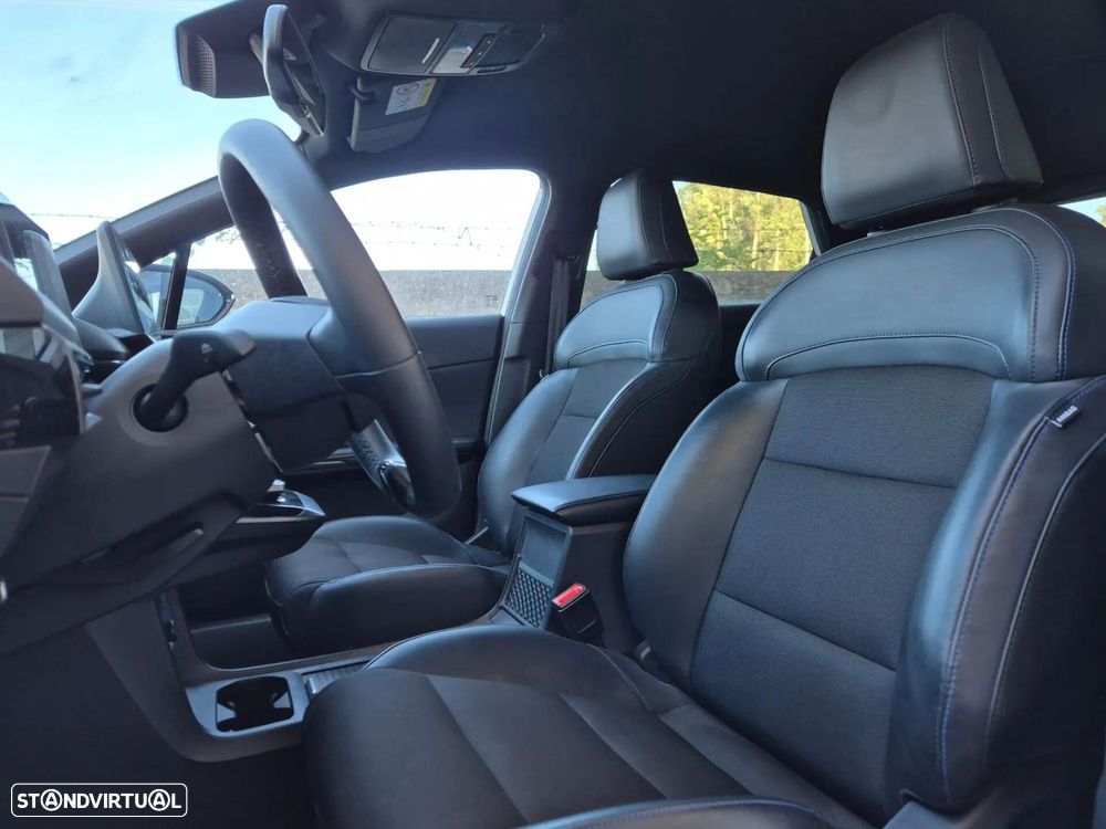 MG MG4 64 kWh Luxury - 16