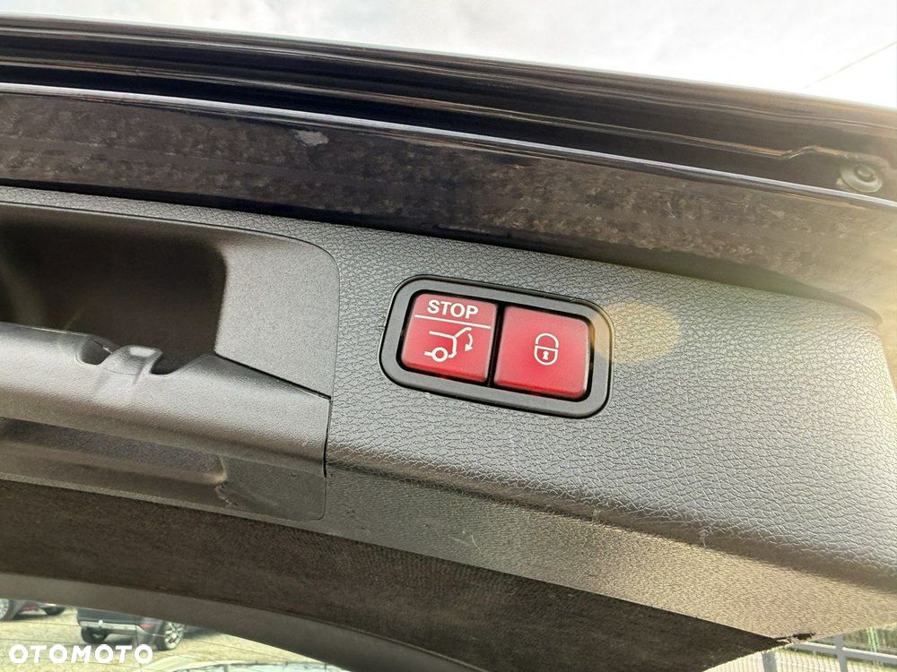 Mercedes-Benz Klasa E - 29