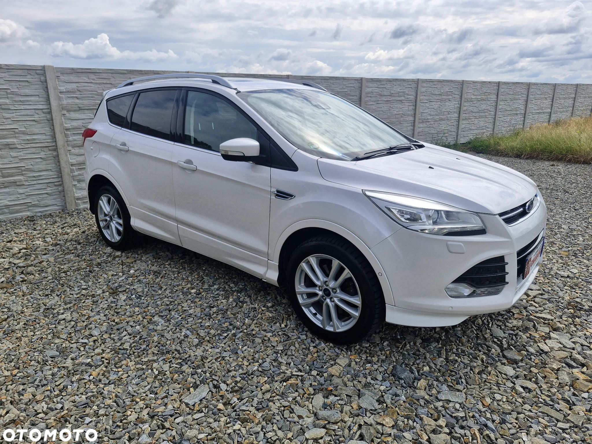 Ford Kuga 2.0 TDCi 4WD Titanium - 4