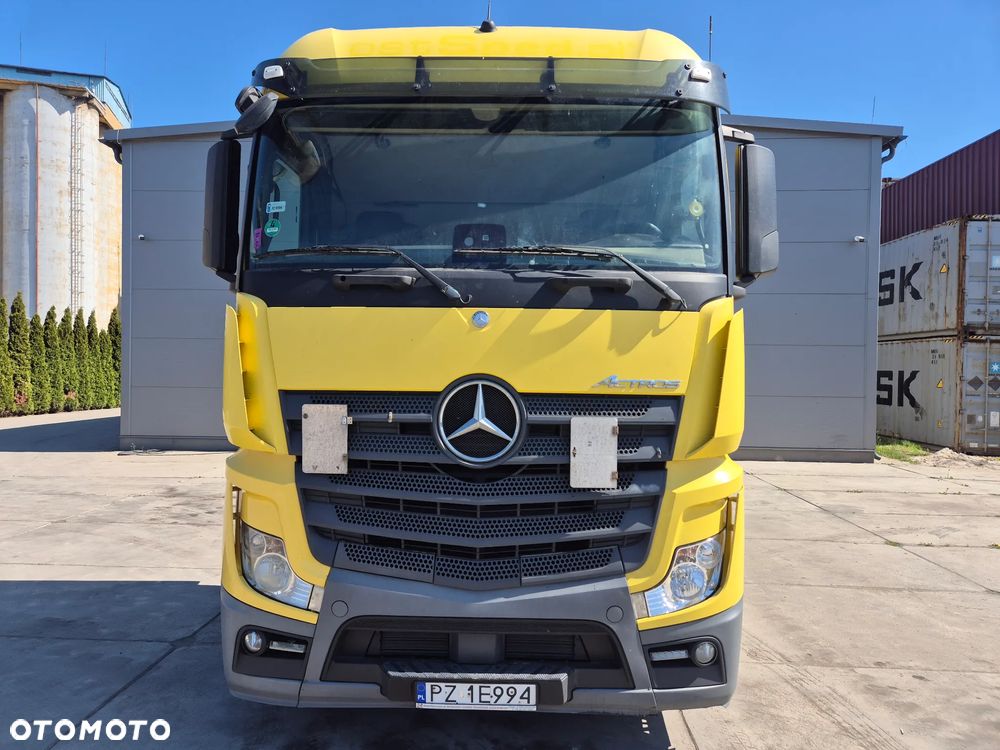 Mercedes-Benz Actros MP4 - 1
