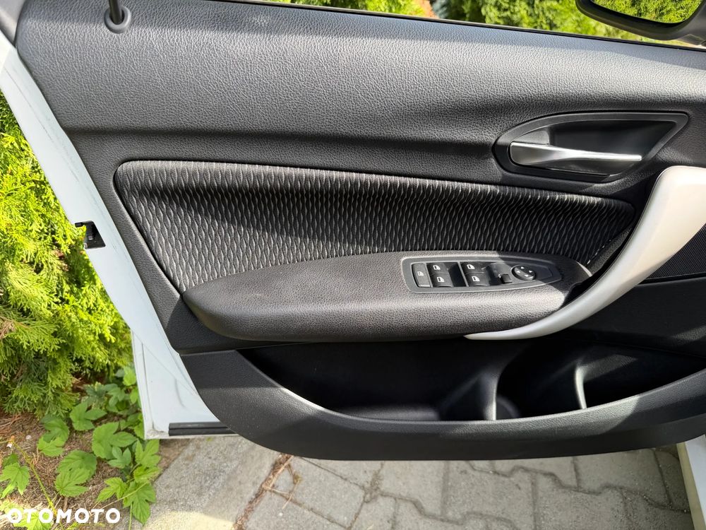 BMW Seria 1 118i Advantage - 13