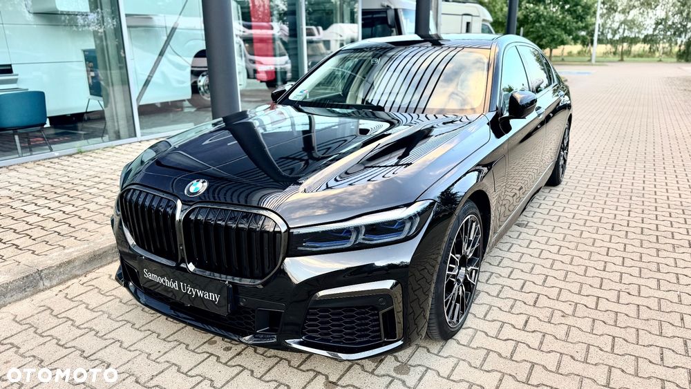 BMW Seria 7 745Le xDrive sport - 24