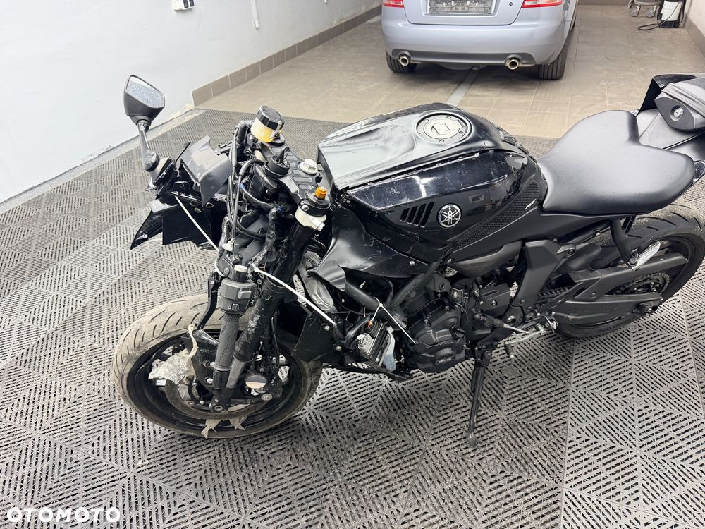 Yamaha R7 - 2