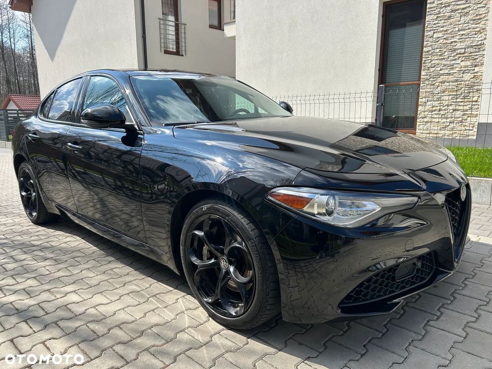 Alfa Romeo Giulia - 2