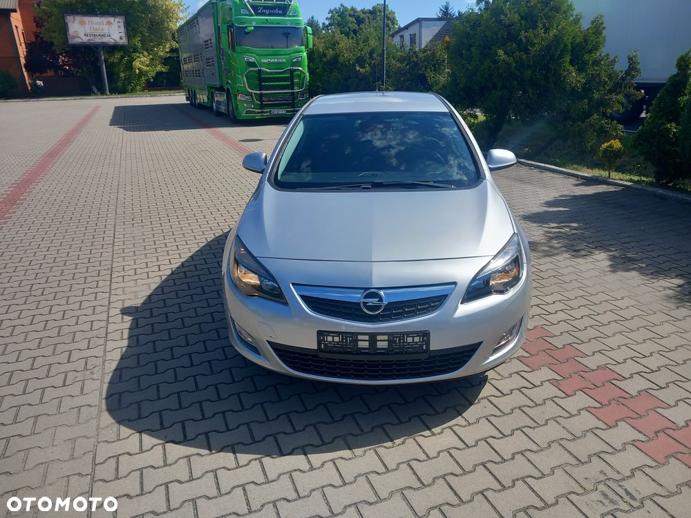 Opel Astra 1.4 T Sport - 10