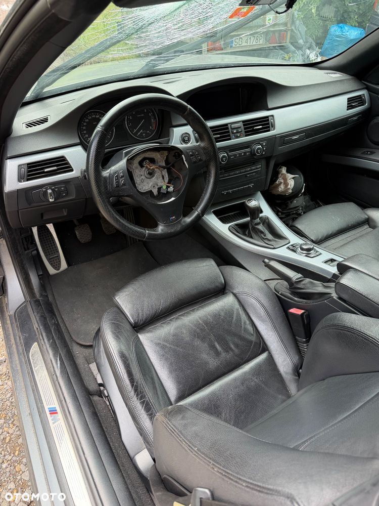 BMW Seria 3 325i - 4