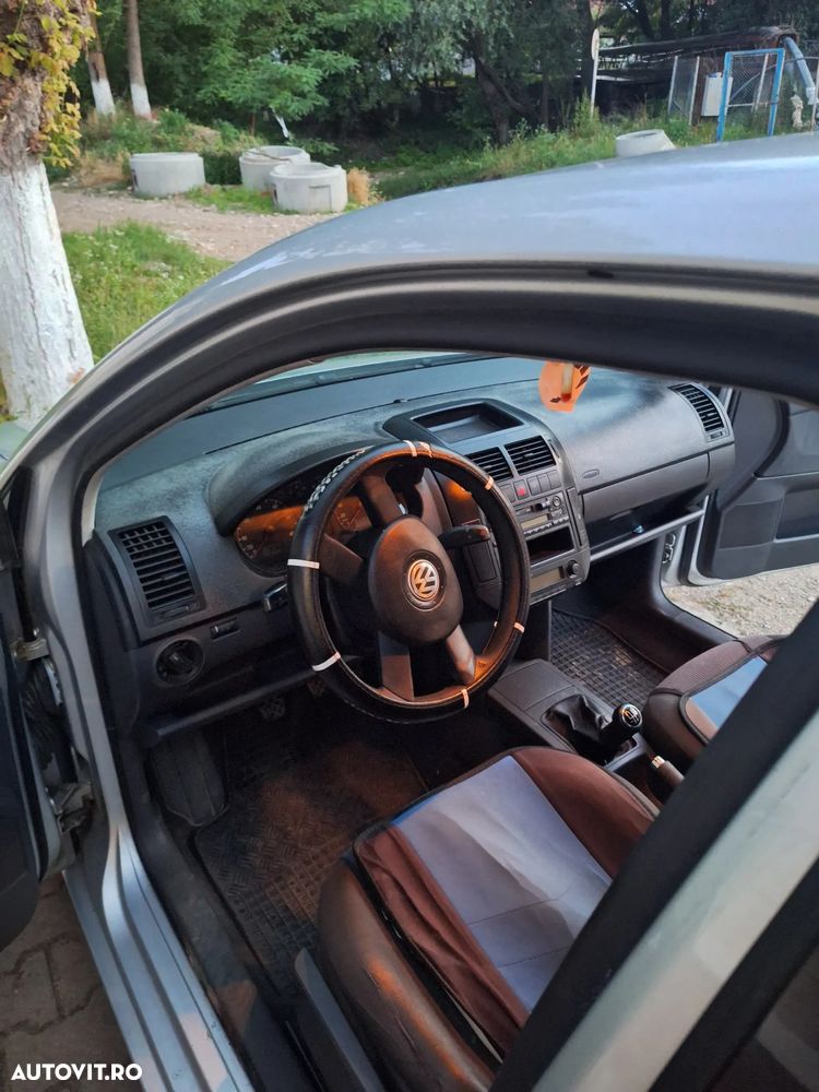 Volkswagen Polo - 4