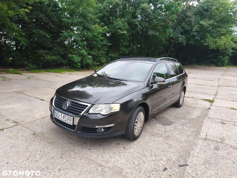 Volkswagen Passat 2.0 FSI Comfortline - 2