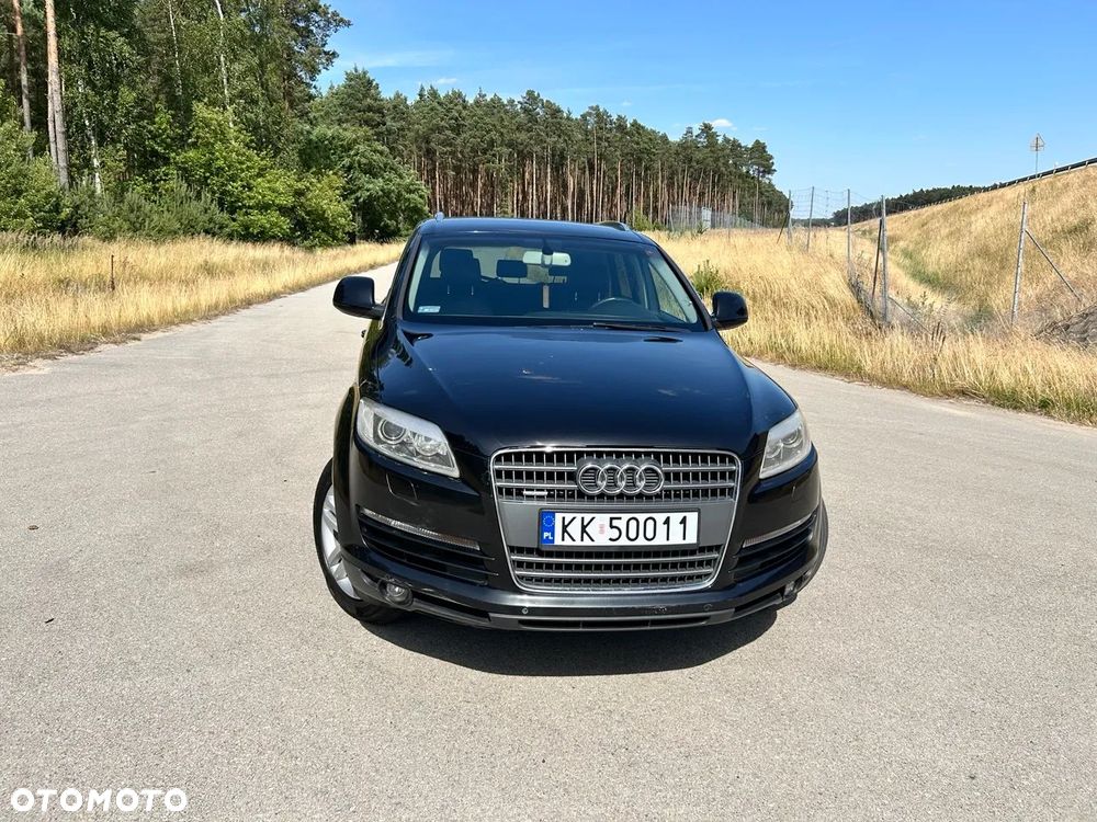 Audi Q7 - 1