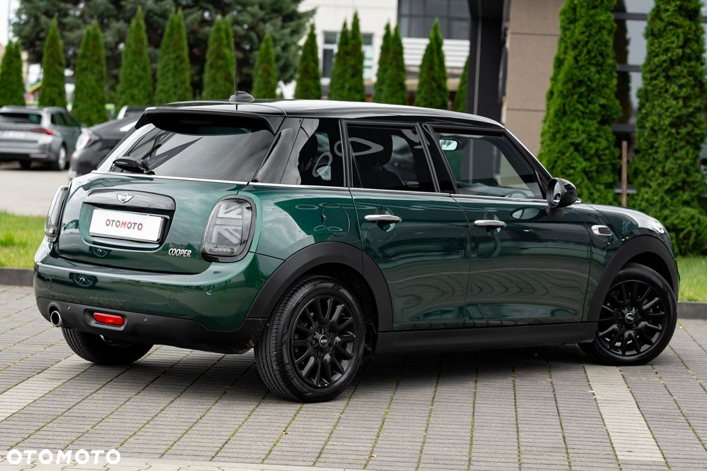 MINI Cooper Standard - 10