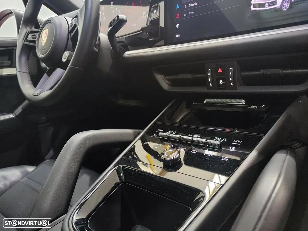 Porsche Cayenne Coupé E-Hybrid - 47