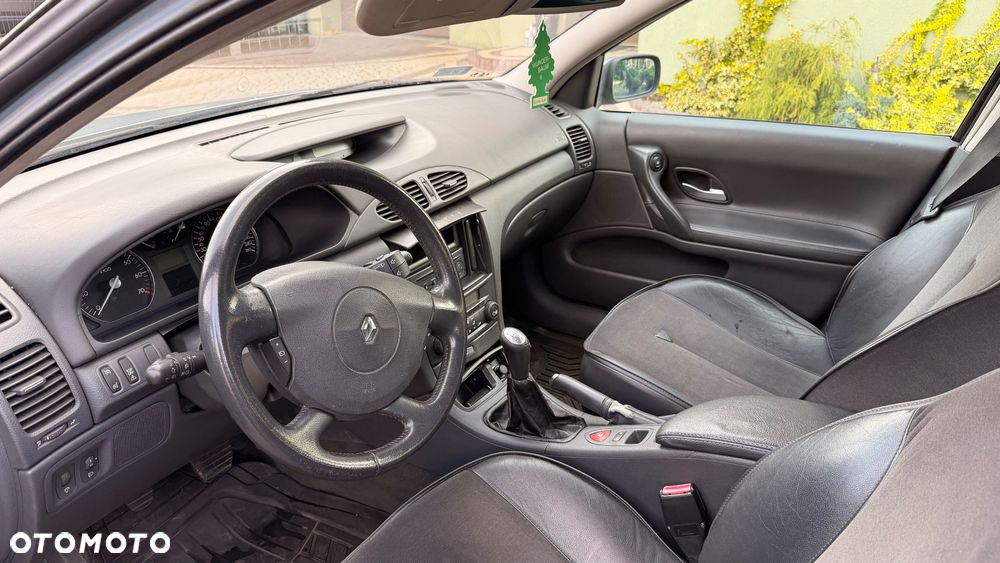 Renault Laguna - 5