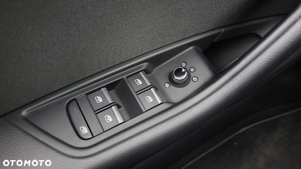 Audi A4 Limousine 35 TFSI mHEV S tronic - 15