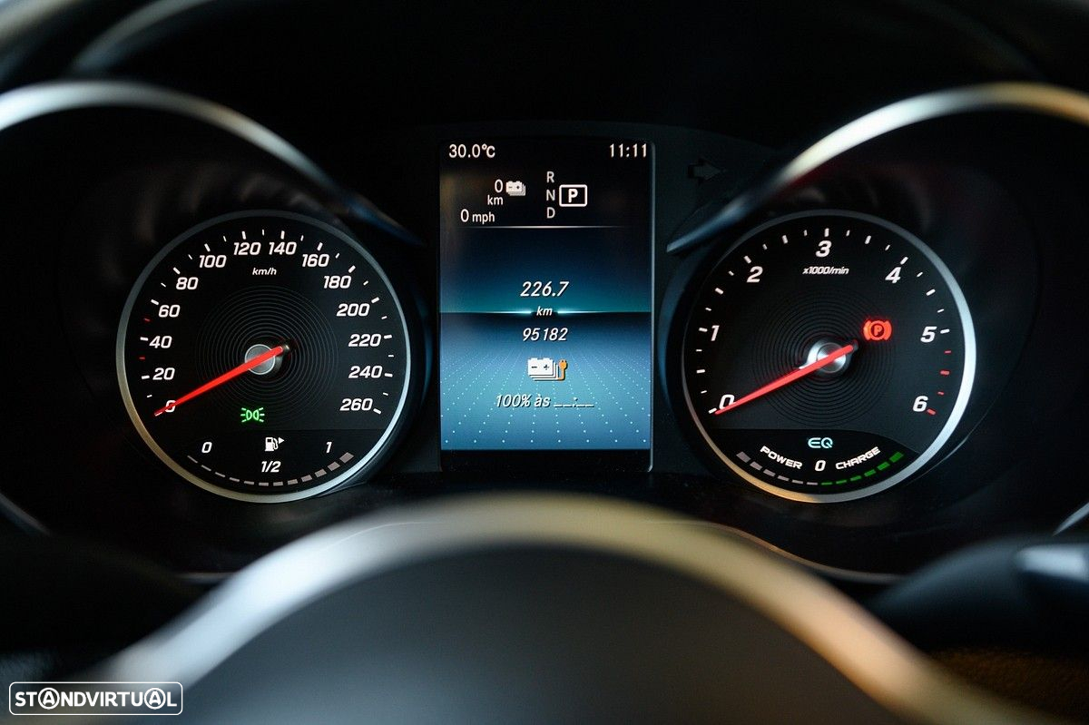 Mercedes-Benz C 300 de Avantgarde - 32