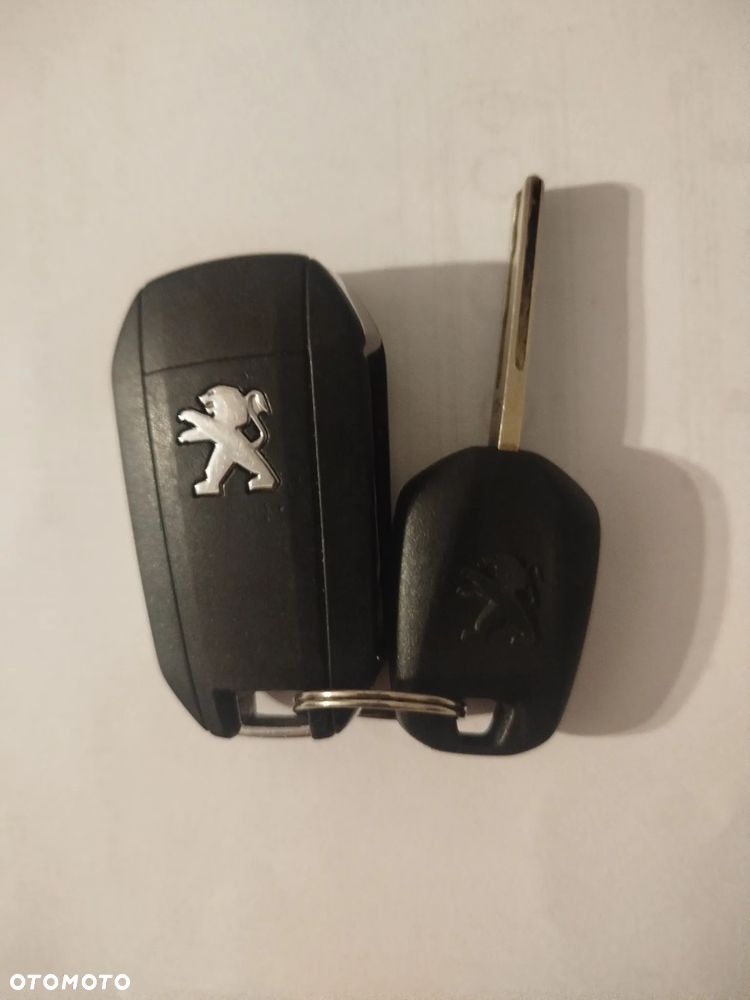 Peugeot 208 PureTech 110 Stop & Start EAT6 Allure - 25