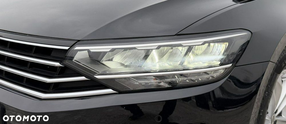 Volkswagen Passat - 17