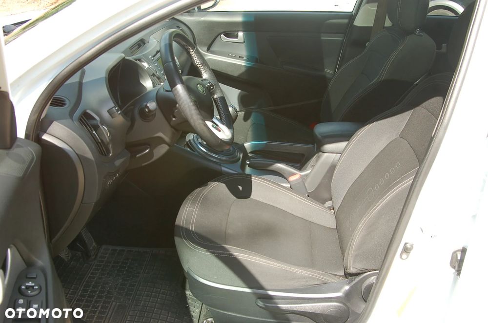 Kia Sportage 1.7 CRDI XL 2WD - 11
