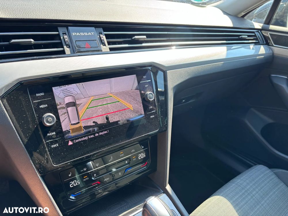 Volkswagen Passat 2.0 TDI SCR DSG Business - 33